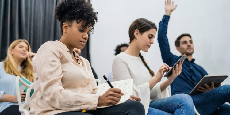 Sebrae participa de fórum sobre relações saudáveis no trabalho